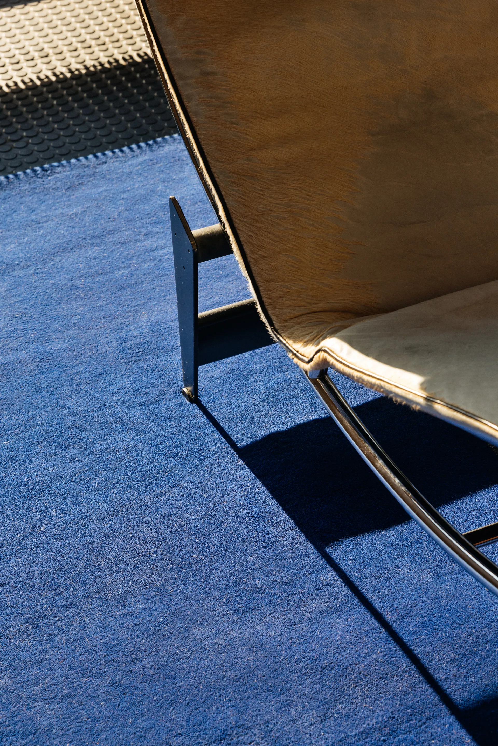 Solid Wool wool rug, Dark blue, 200x300 cm Layered