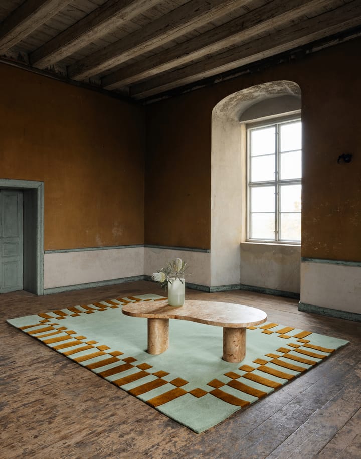 Teklan frame wool rug, Pistachio camel, 250x350 cm Layered