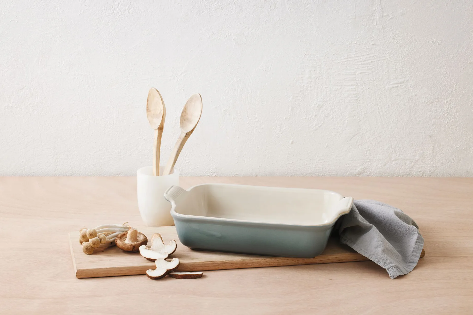 Le Creuset Heritage oven dish 26 cm, Sea Salt Le Creuset