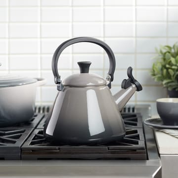 Le Creuset Kone kettle with whistle - Flint - Le Creuset