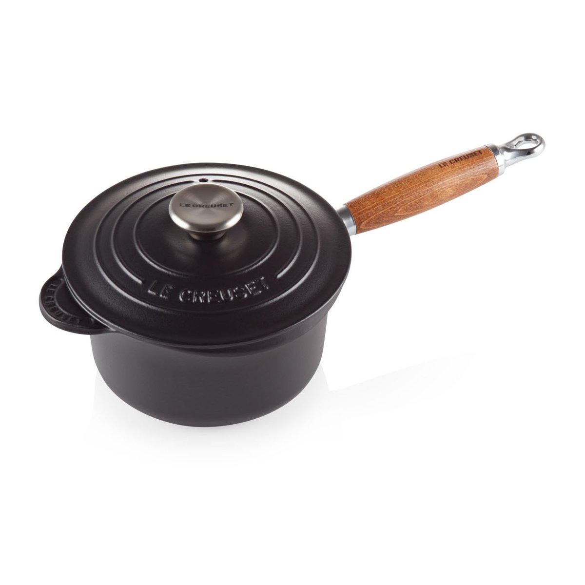 Le Creuset saucepan with wooden handle 1.8 l Matte black