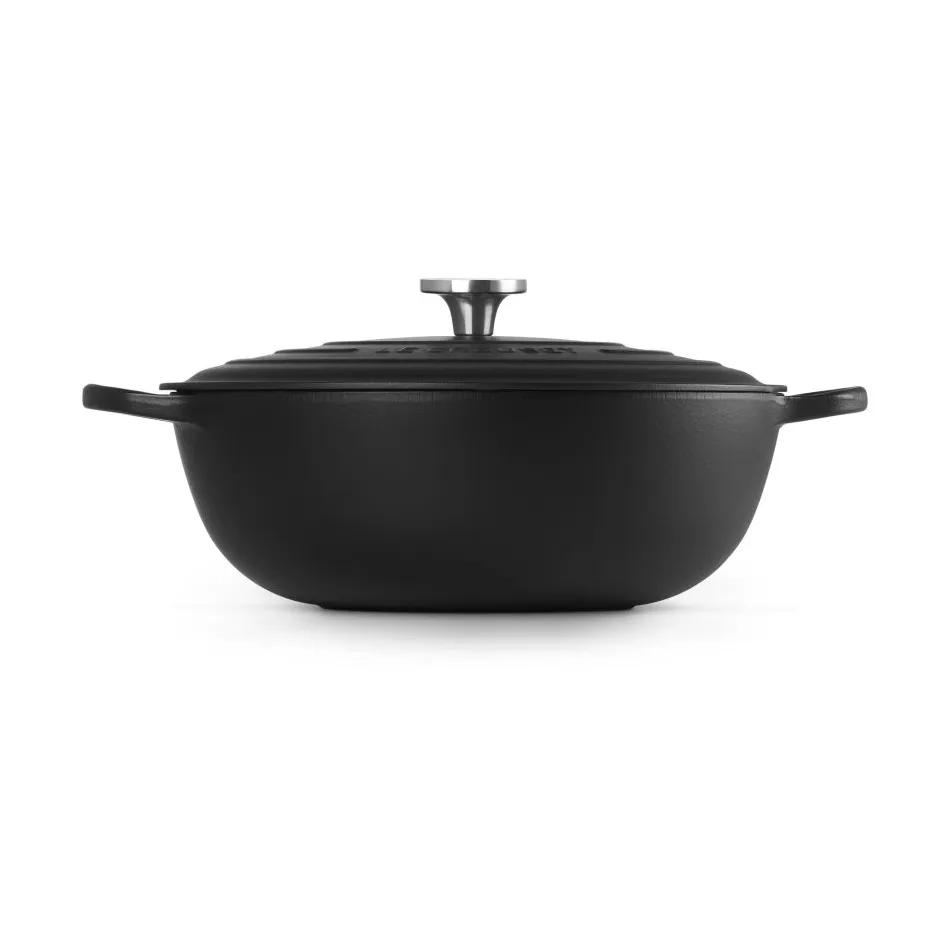 Le Creuset Signature cast iron casserole pot, Matte Black, 7 l Le Creuset