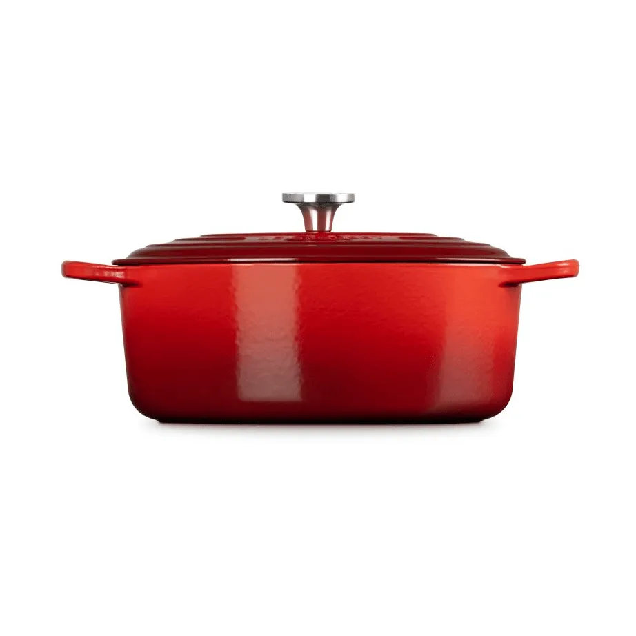 Le Creuset Signature cast iron oval casserole, Cerise, 6.3 l Le Creuset