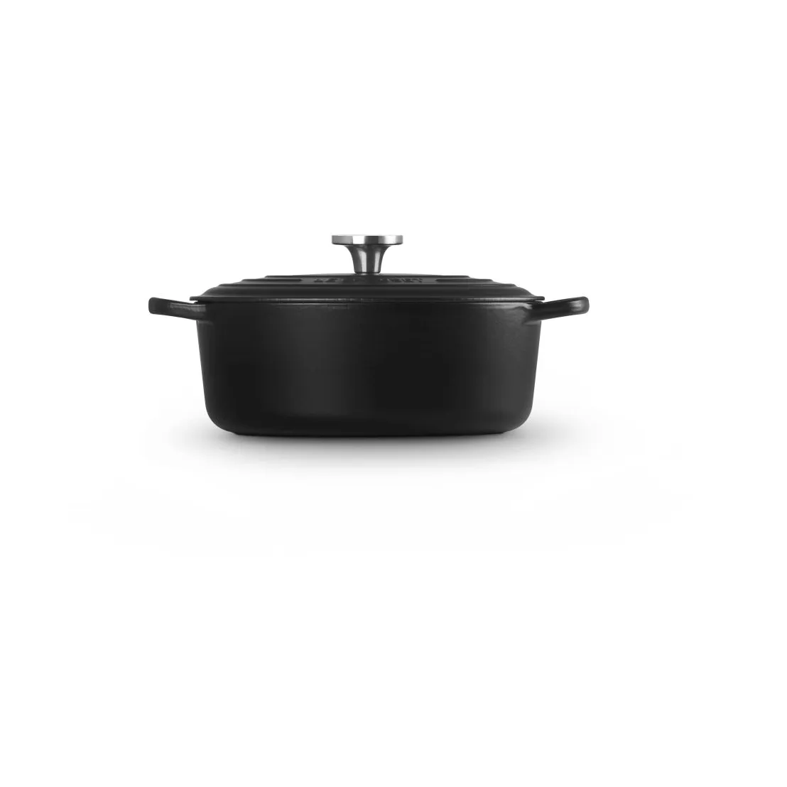 Le Creuset Signature cast iron oval casserole, Matte Black, 4.1 l Le Creuset