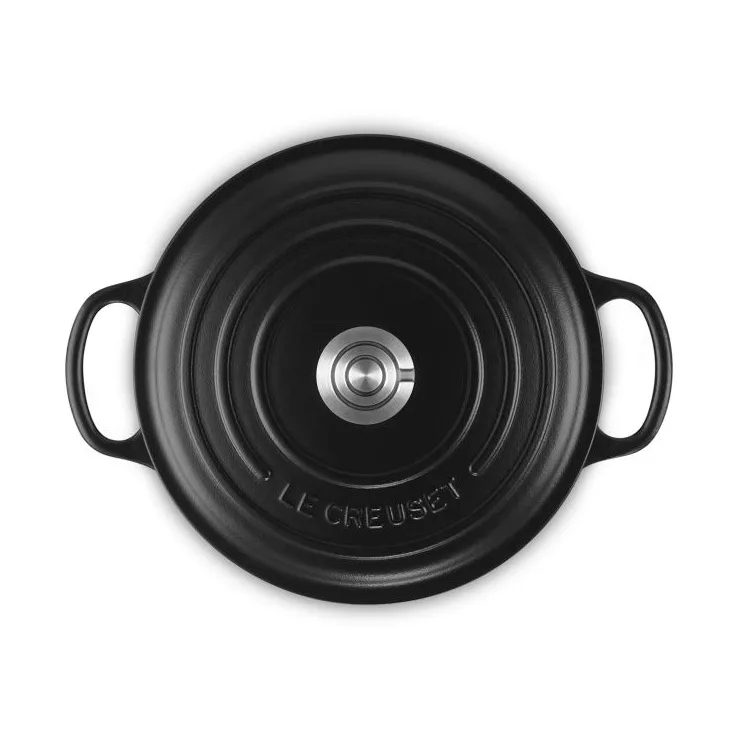 Le Creuset Signature cast iron round casserole, Black, 3.3 l Le Creuset