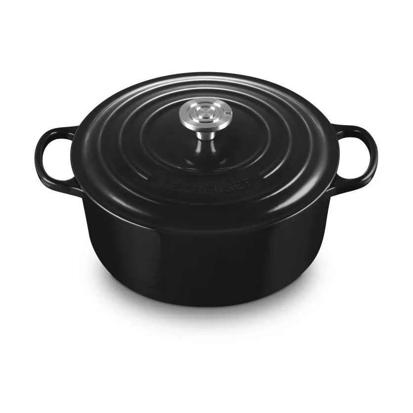Le Creuset Signature cast iron round casserole, Black, 6.7 l Le Creuset