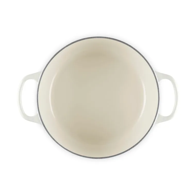 Le Creuset Signature cast iron round casserole, Meringue, 4.2 l Le Creuset