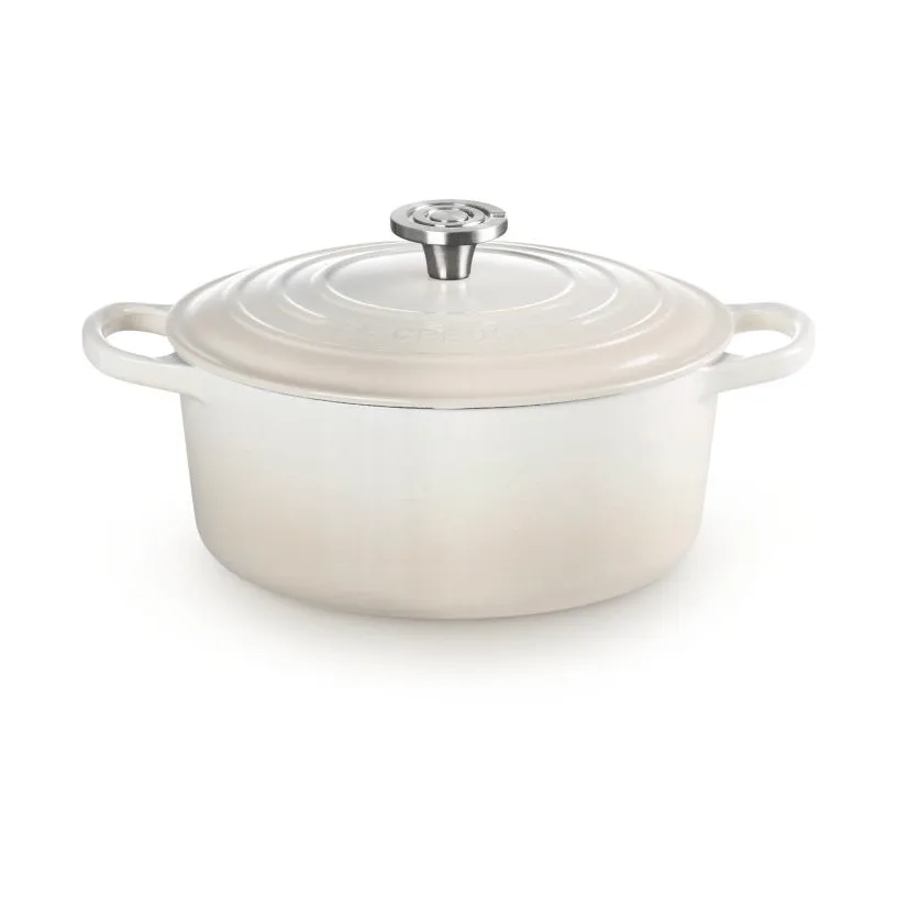 Le Creuset Signature cast iron round casserole, Meringue, 5.3 l Le Creuset