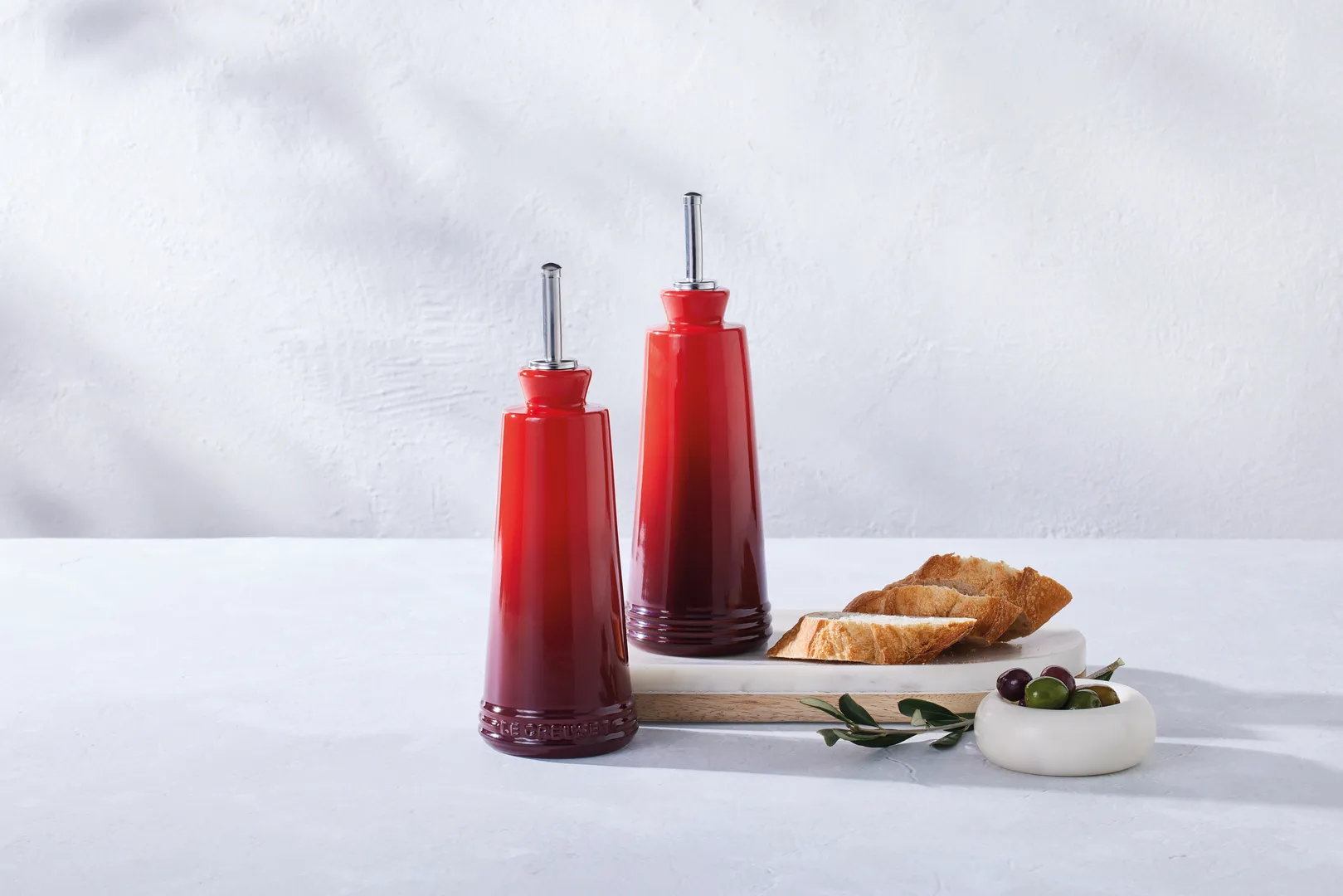 ルクリーゼ　OIL&Vinegar set Le Creuset Oil & Vinegar Set - Oyster