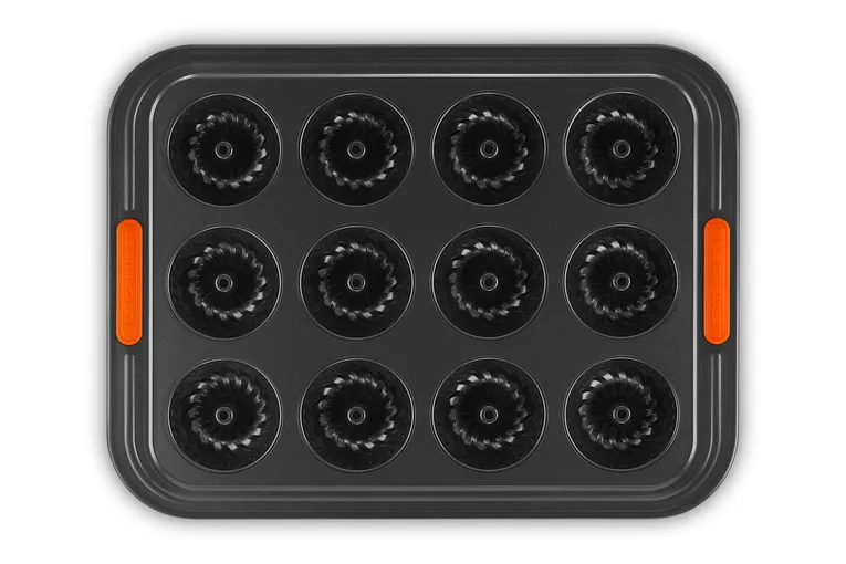 Le Creuset Non-Stick mini Bundt Cake pan 40x30 cm
