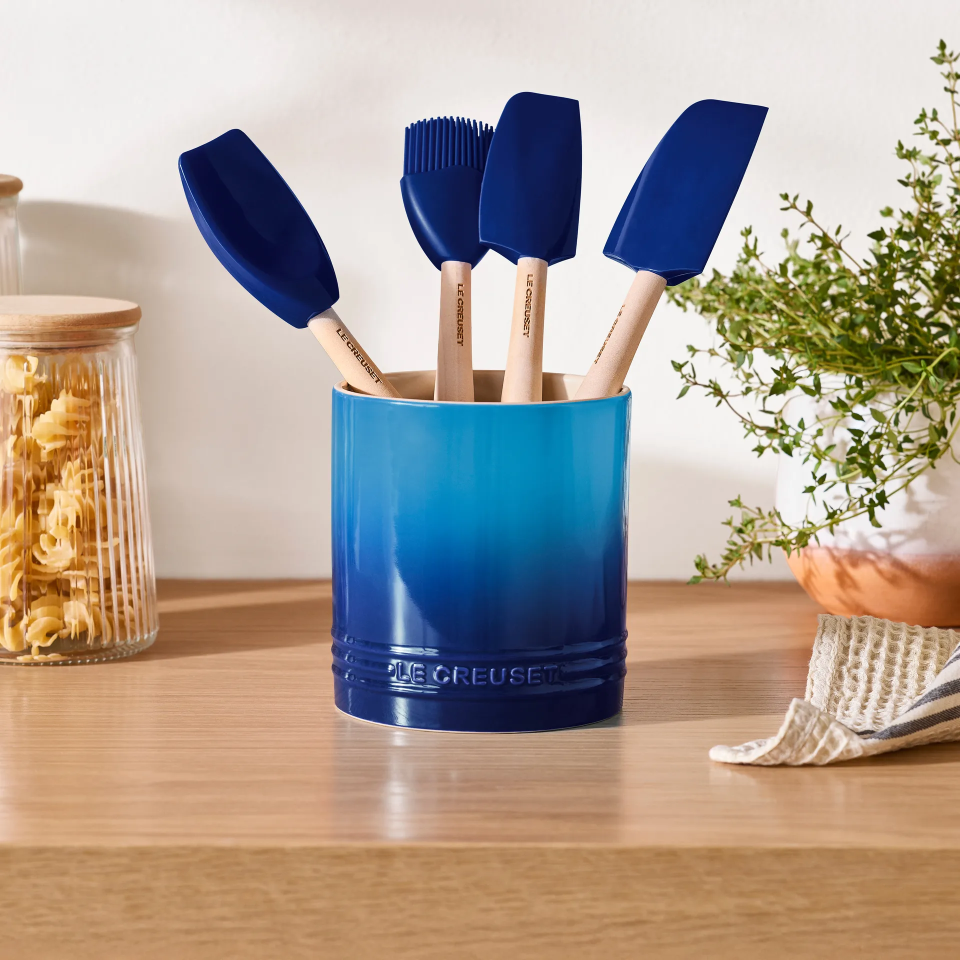 Signature stoneware cutlery and utensil jar 1.1 L, Azure Le Creuset