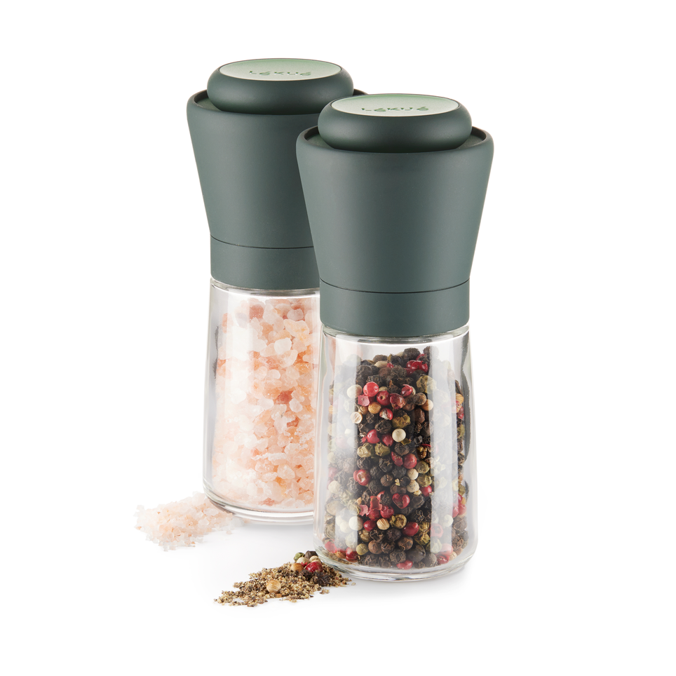 Lékué salt and pepper grinder 2-pack Grey | Scandinavian Design | Salt & pepper grinders | Grey