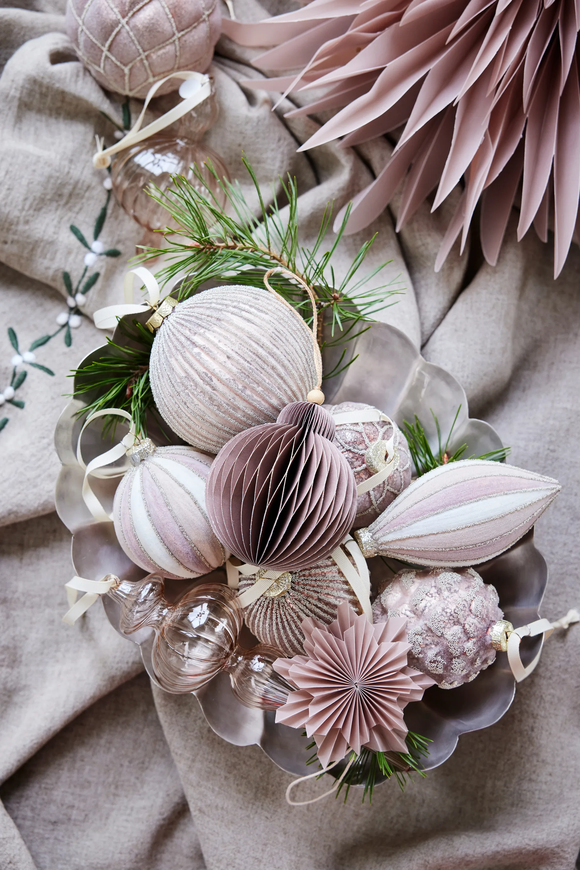 Palisia decoration star Ø40 cm, Dark rose Lene Bjerre