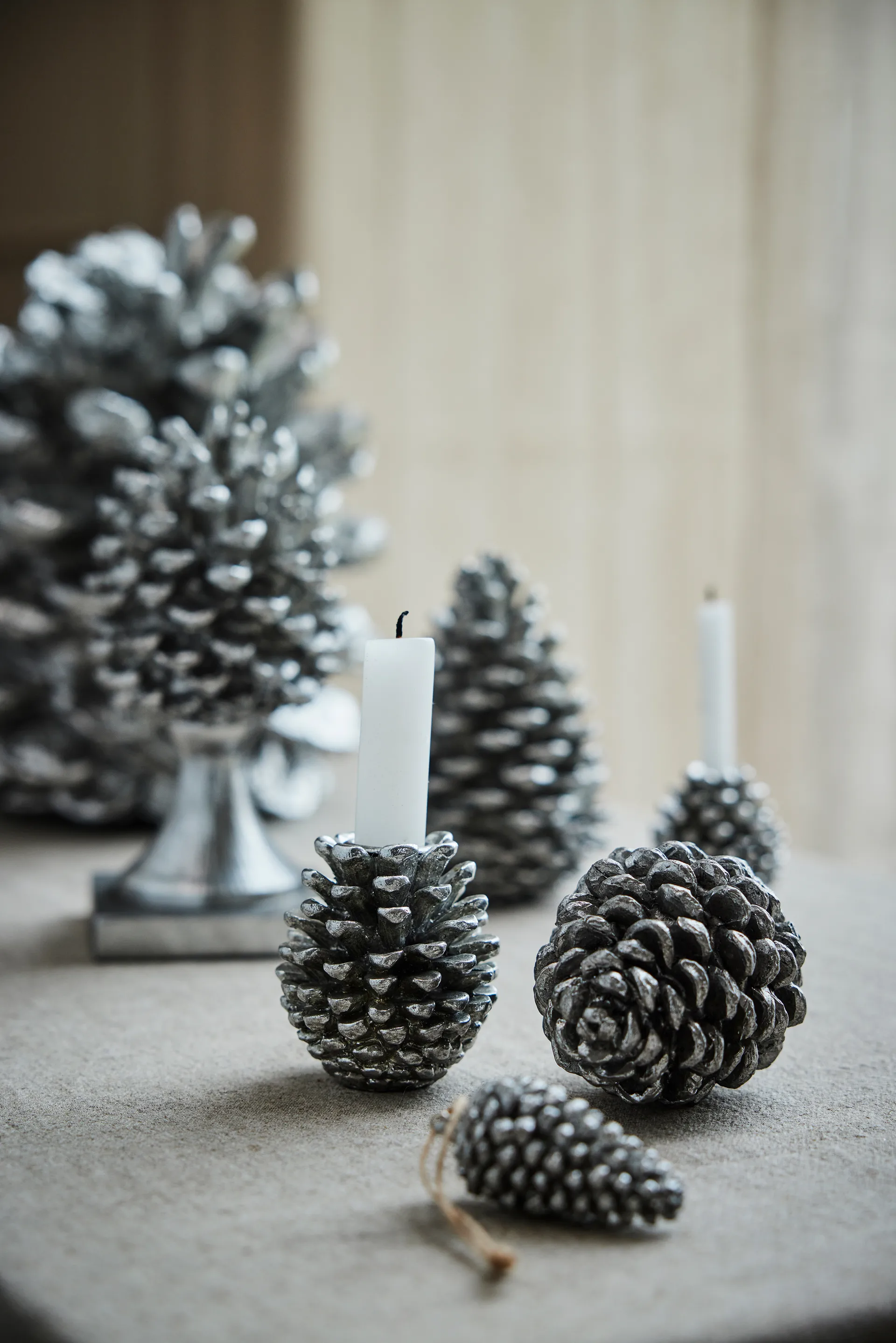 Serafina pinecone decoration 10.5 cm, Antique silver Lene Bjerre