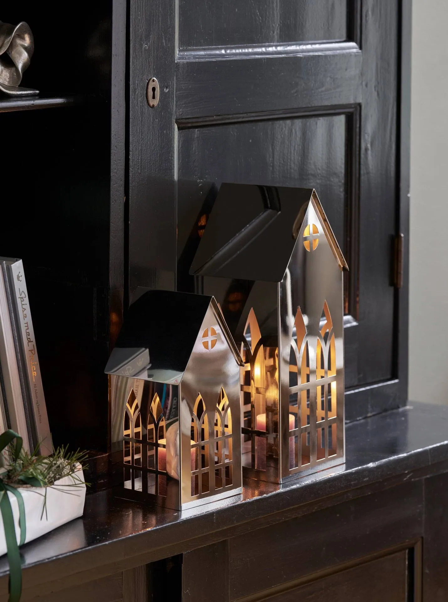 Sigrine house tealight holder, Silver-coloured, 14x14xH33 cm Lene Bjerre