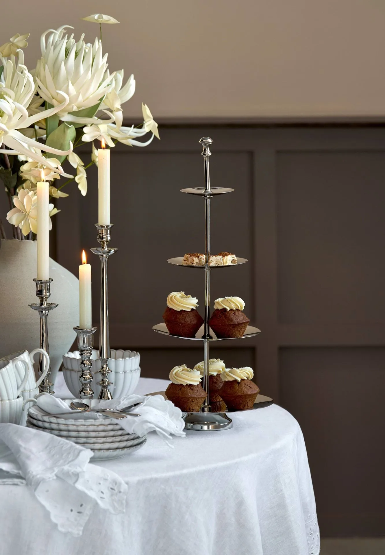 Sigrine tiered serving stand, Silver-coloured, 25x25xH53 cm Lene Bjerre