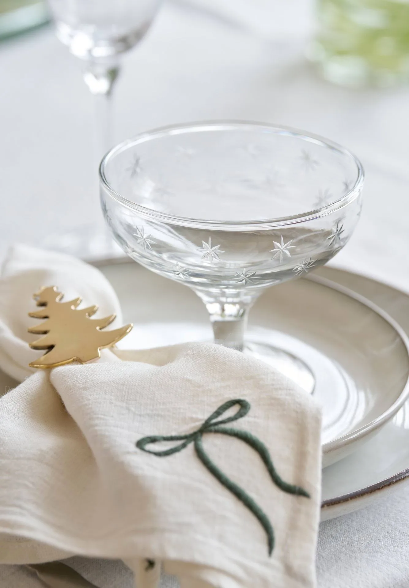 Trilla napkin ring, Gold-coloured, 5x4x5.5 cm Lene Bjerre