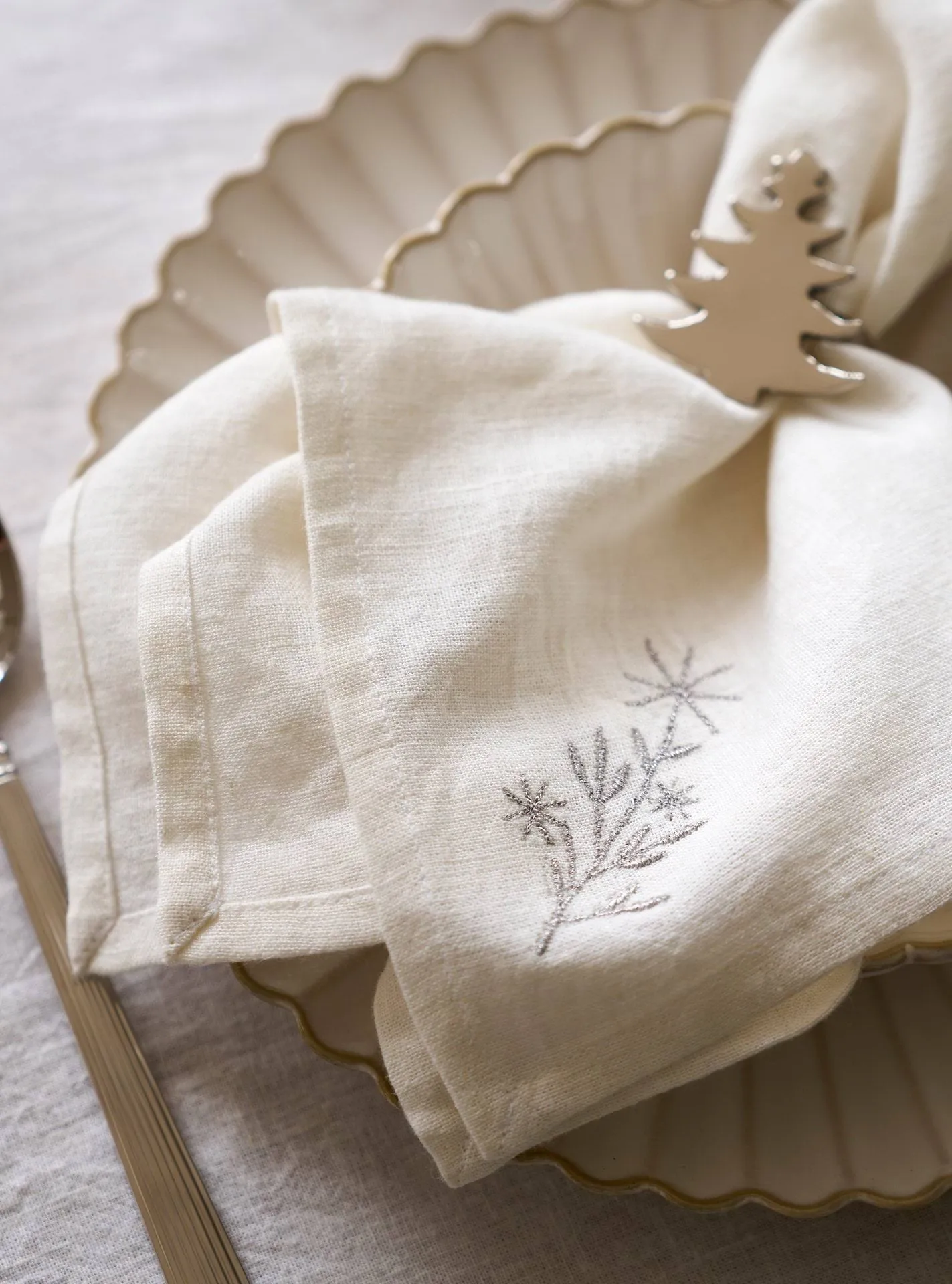 Trilla napkin ring, Silver-coloured, 5x4x5.5 cm Lene Bjerre