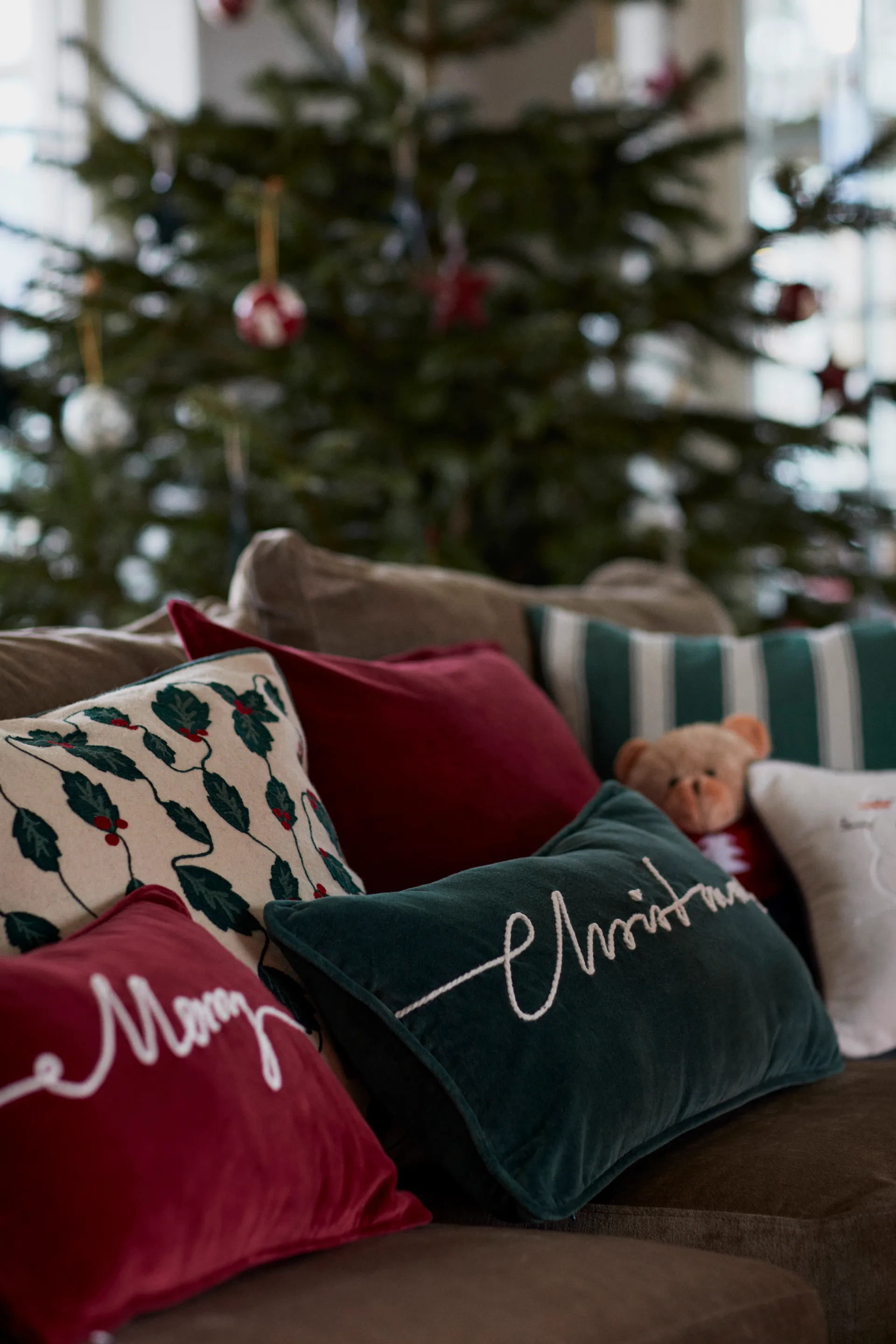 Christmas Cotton Velvet cushion 30x50 cm, Green Lexington