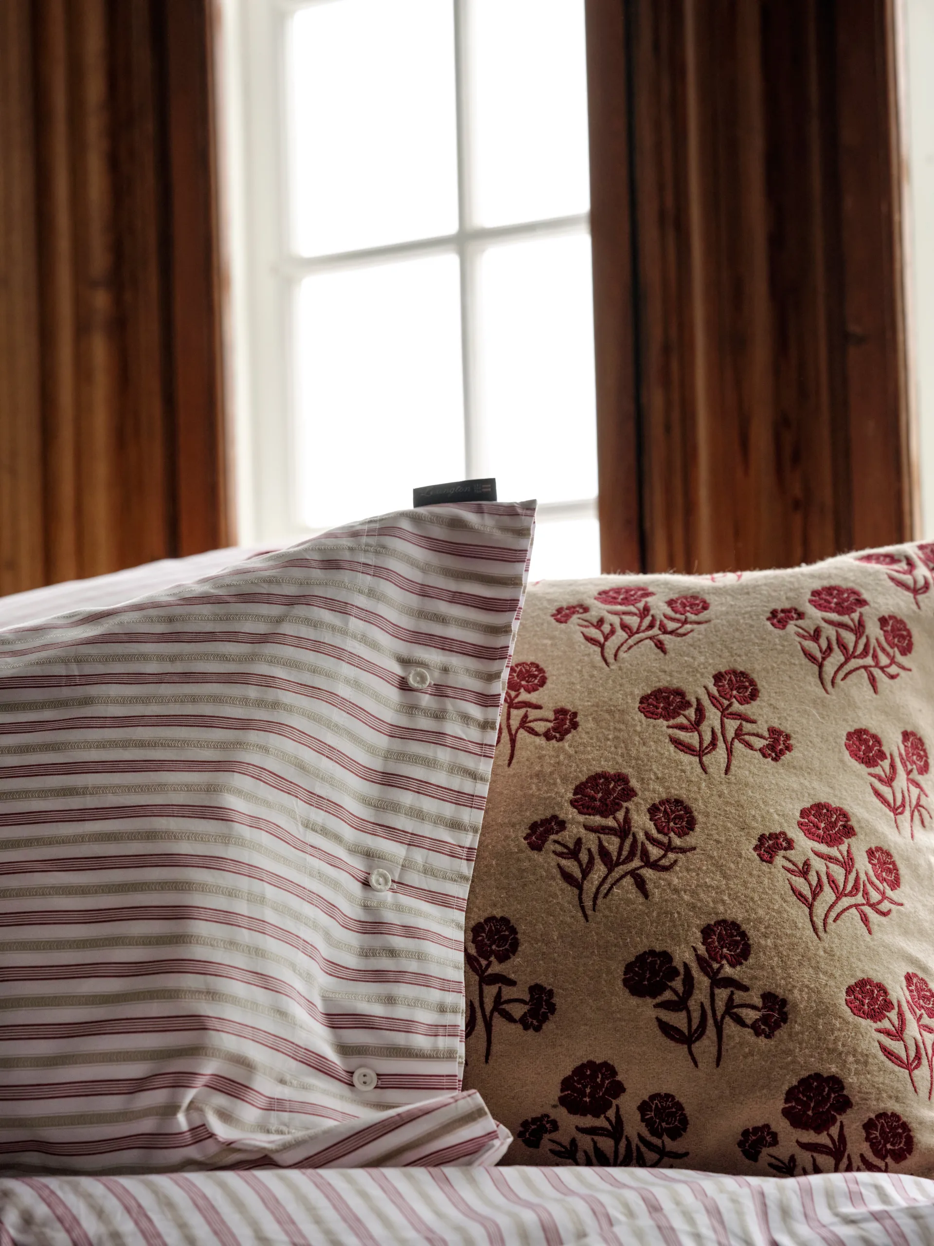 Dobby striped cotton poplin pillowcase 50x60 cm, Red-beige-white Lexington