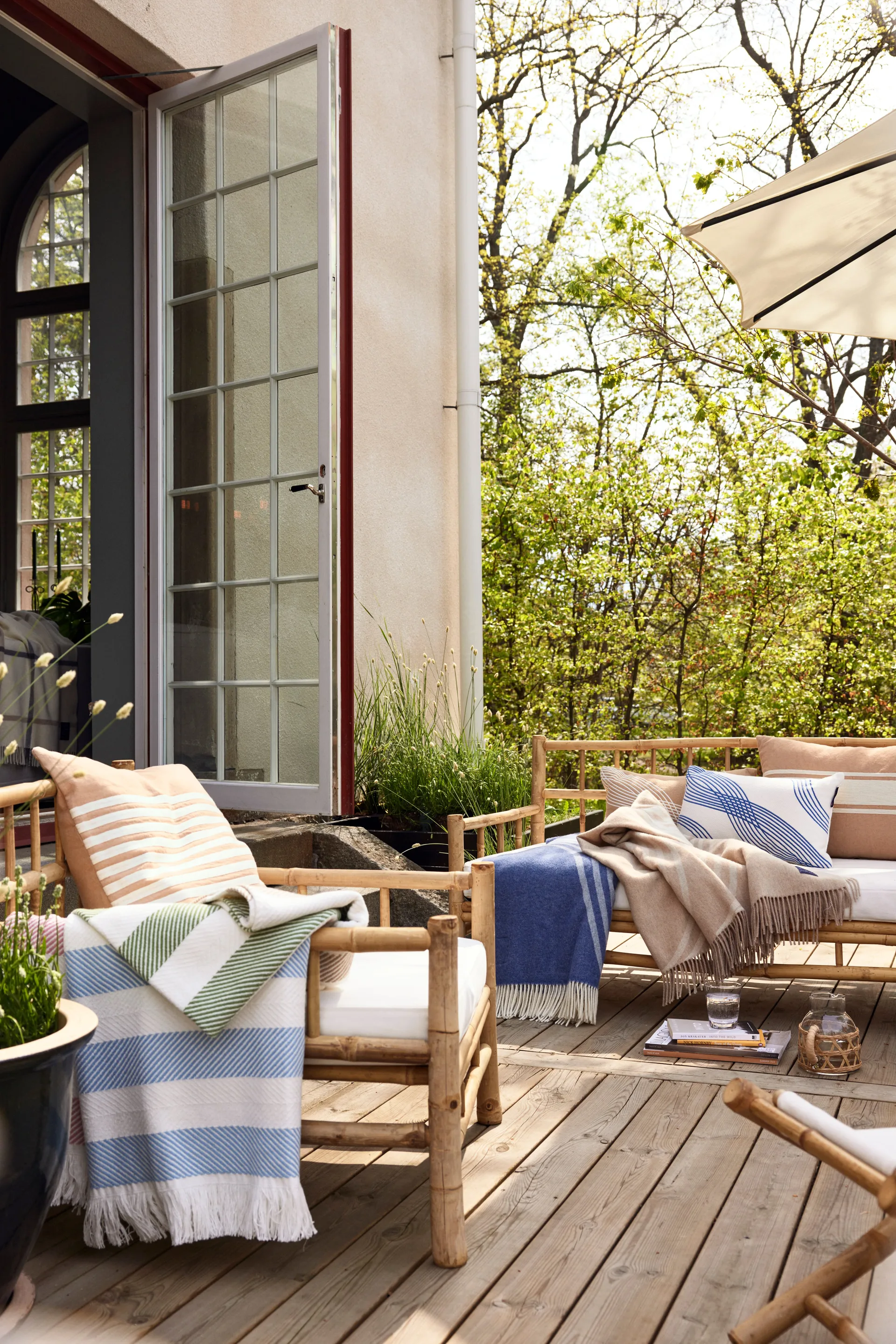 Embroidery Striped Linen/Cotton cushion cover 50x50 cm, Beige-white Lexington