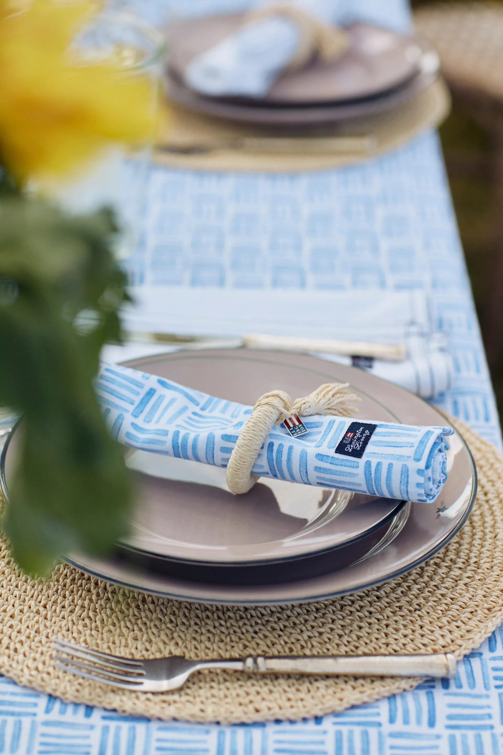 Graphic Printed Cotton napkin 50x50 cm, Blue-White Lexington