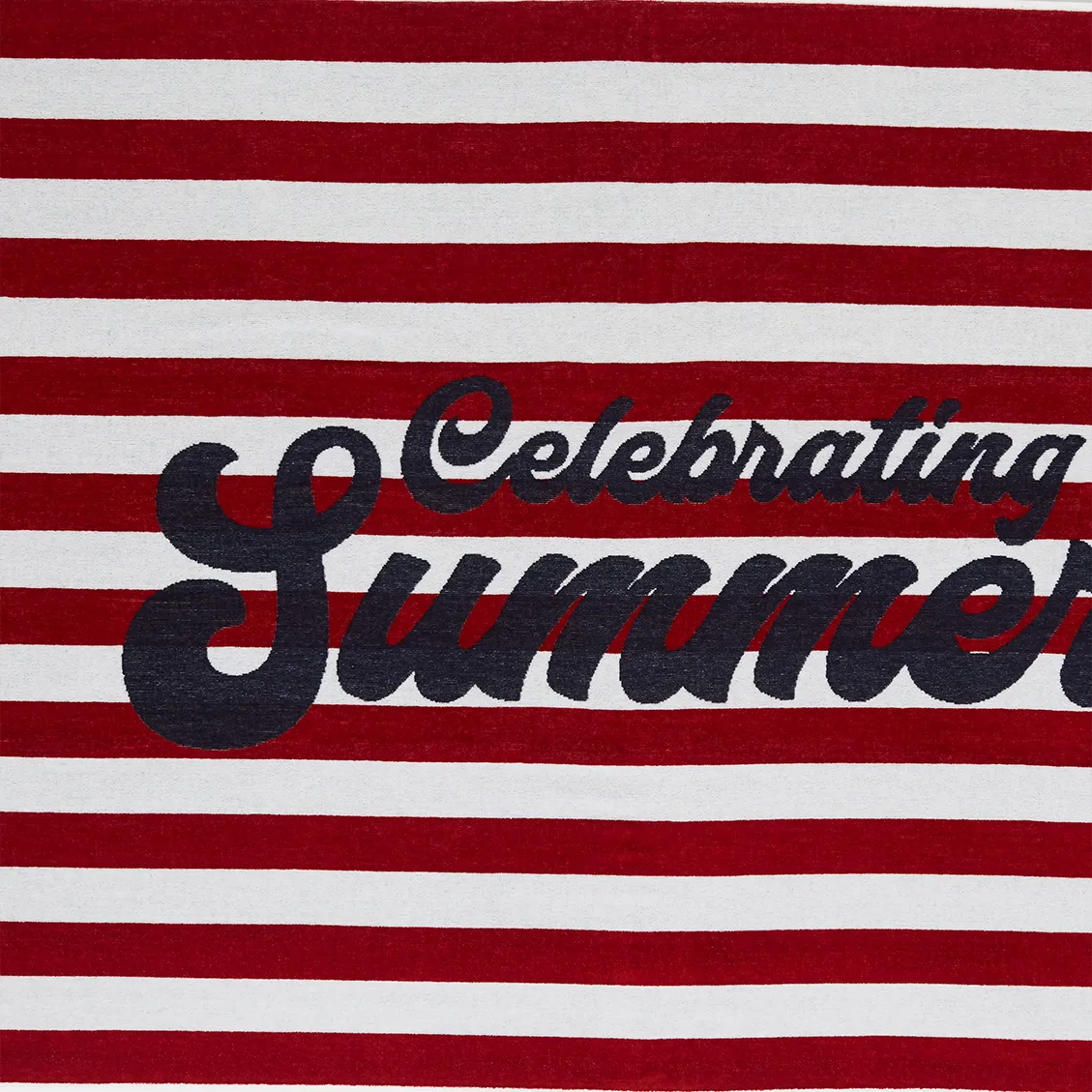 Graphic Velour bath towel 100x180 cm, Red-white Lexington