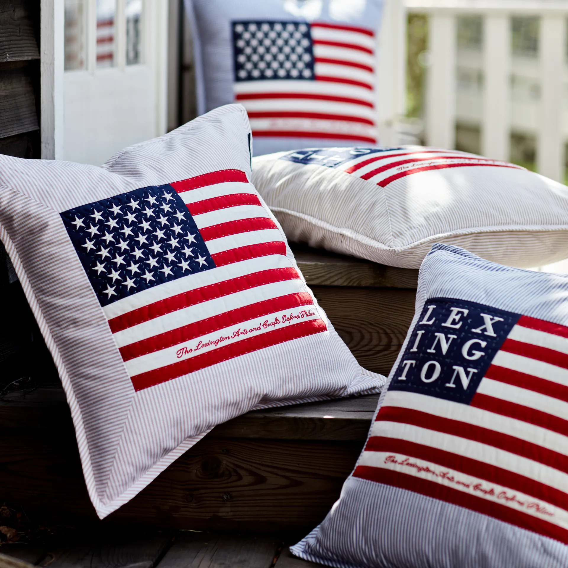 Icons Arts & Crafts cushion cover 50x50 cm, blue-white Lexington