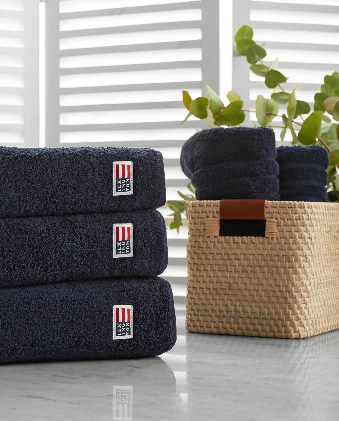 Icons Original bath towel 70x130 cm, Dress blue Lexington