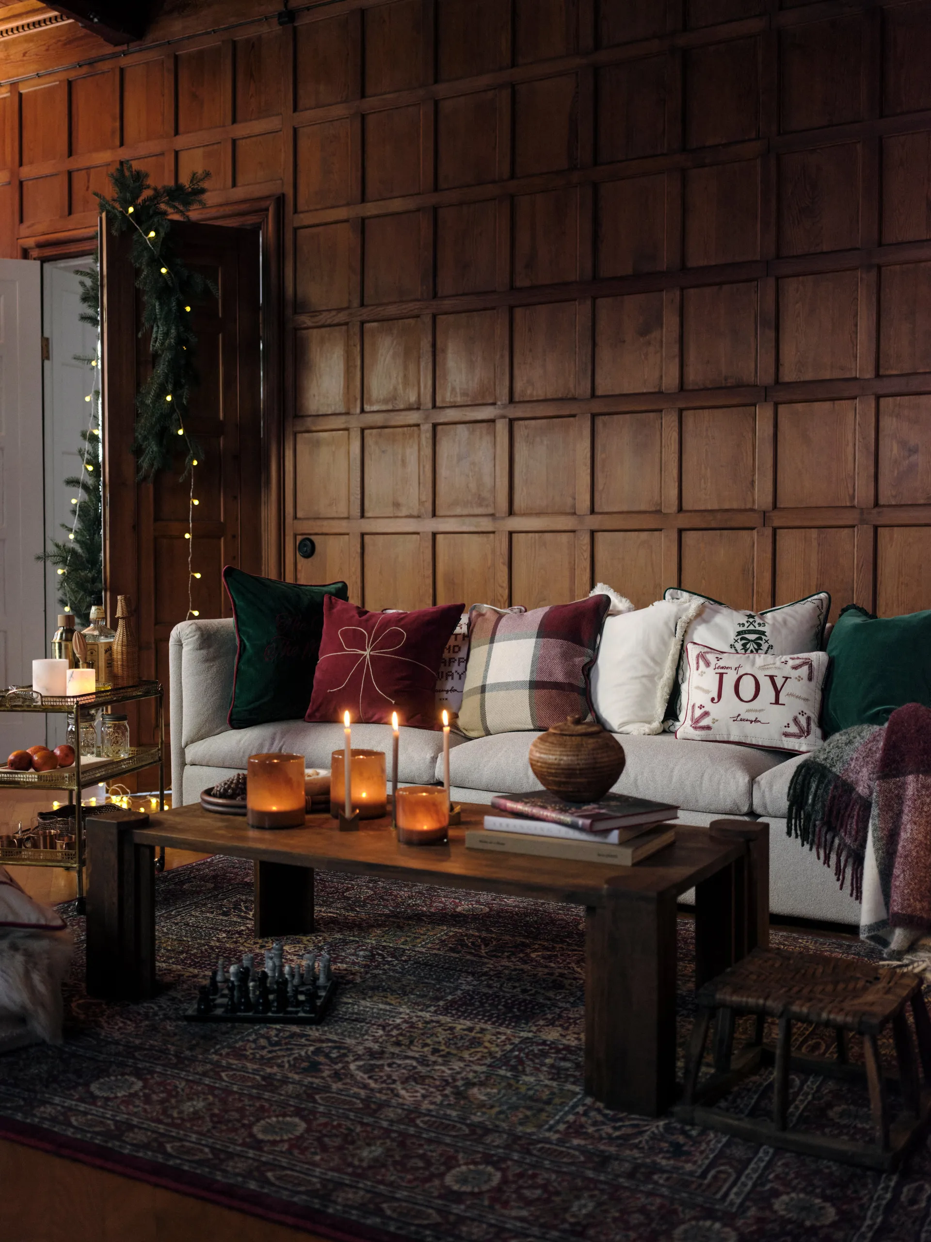 Joy organic cotton velvet cushion 30x40 cm, White-Red Lexington