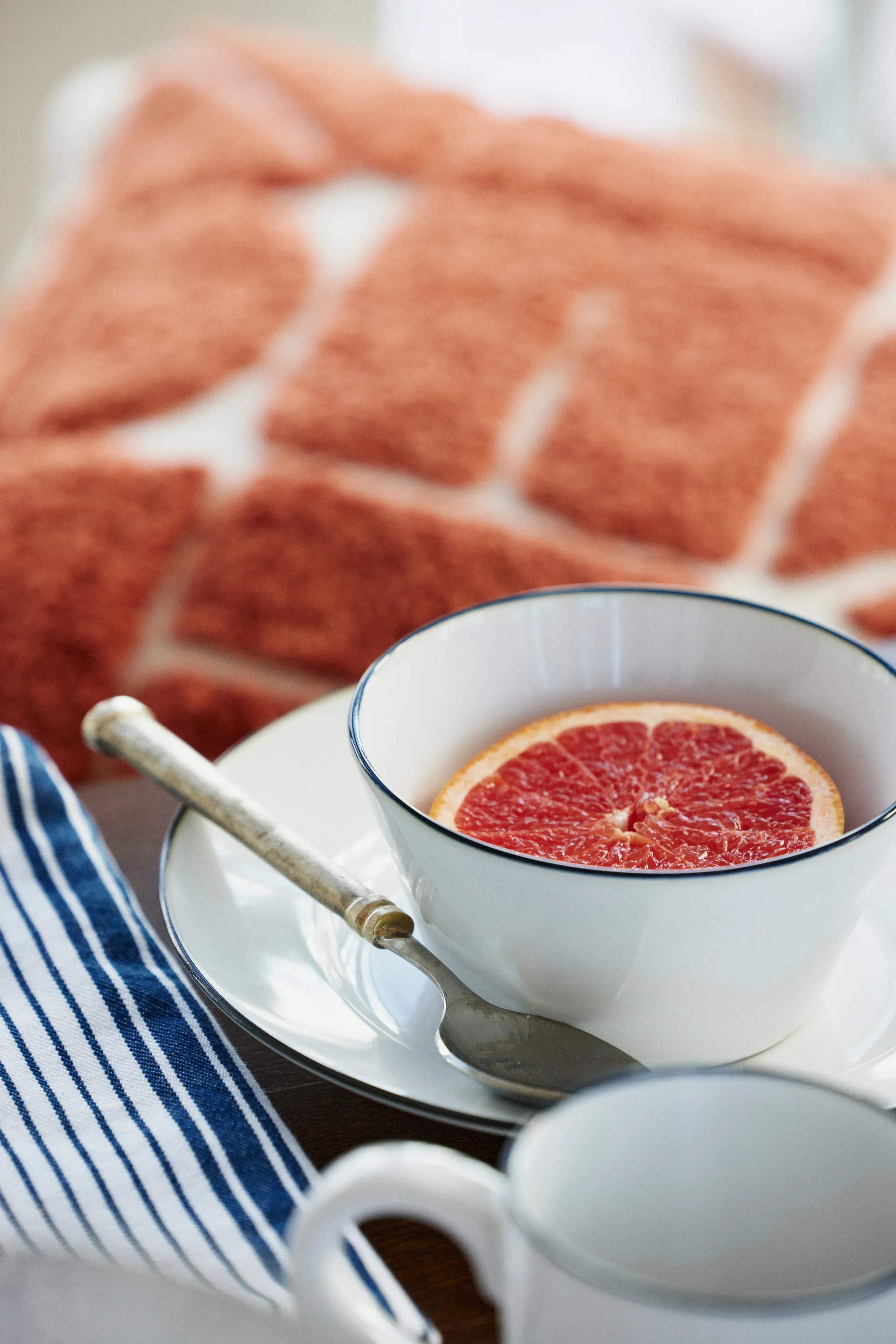 Rug Graphic Cotton Canvas cushion cover 50x50 cm, White Lexington