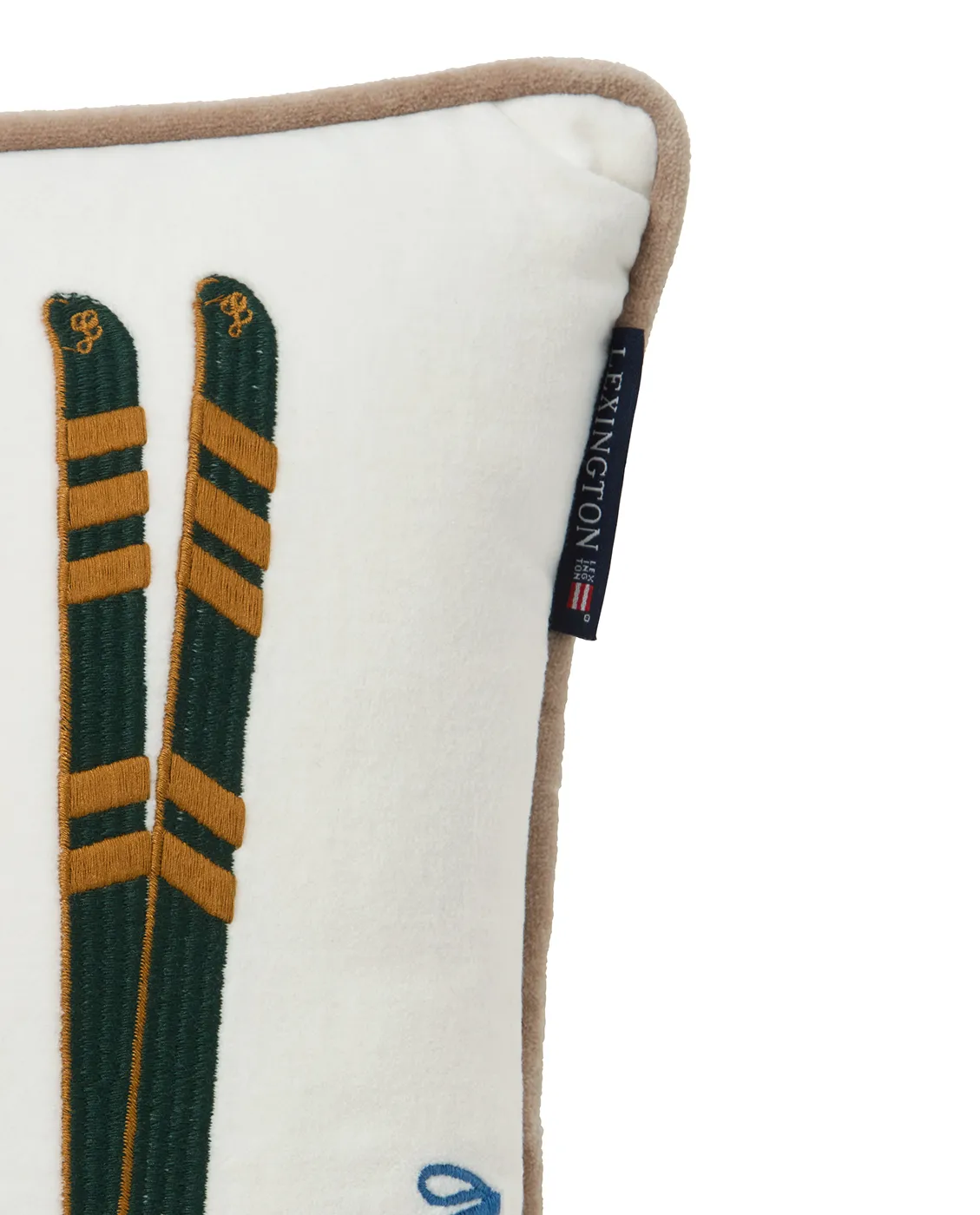 Skis and Poles eco. velvet cotton cushion 30x40 cm, White-multi Lexington