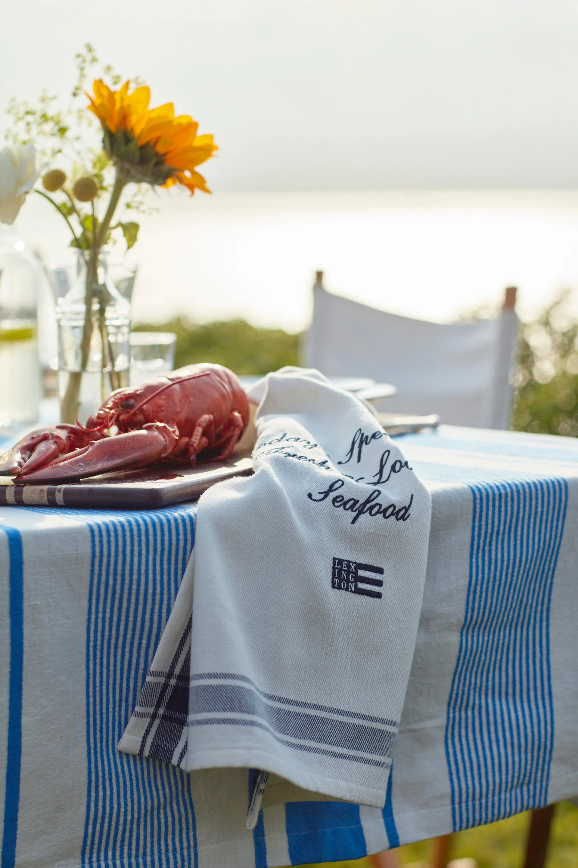 Striped Linen Cotton table cloth 150x250 cm, Blue-white Lexington