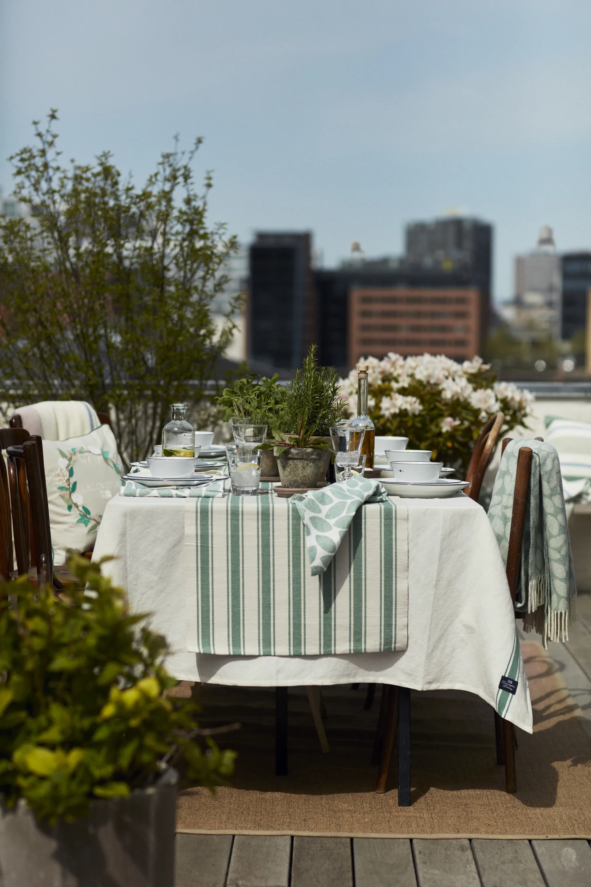 Striped table runner 50x250 cm, Green Lexington