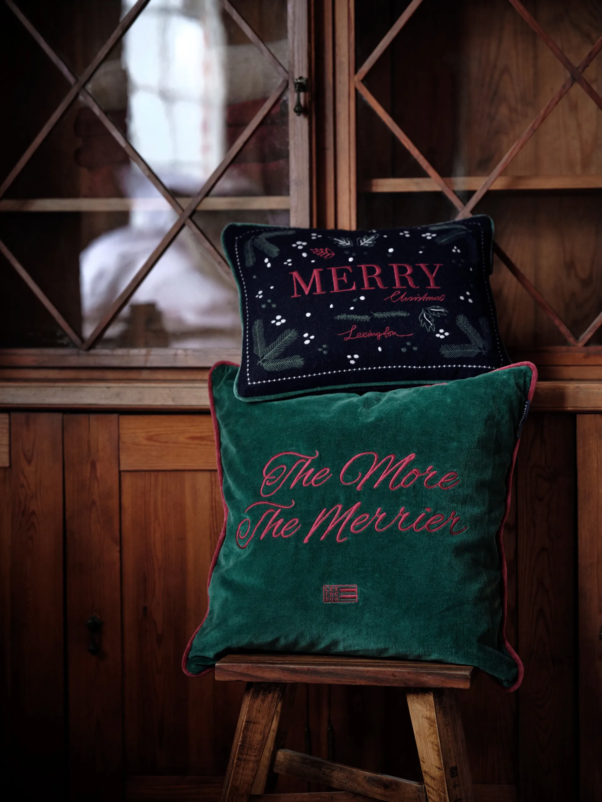 The merrier velvet cushion cover 50x50 cm, Green Lexington