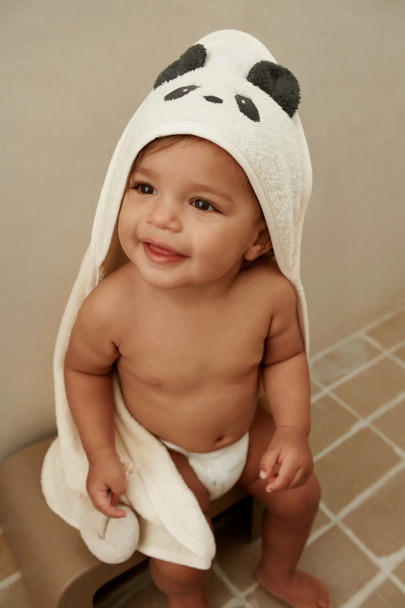 Albert bath cape towel with hood 70x70 cm, Panda crème de la crème Liewood