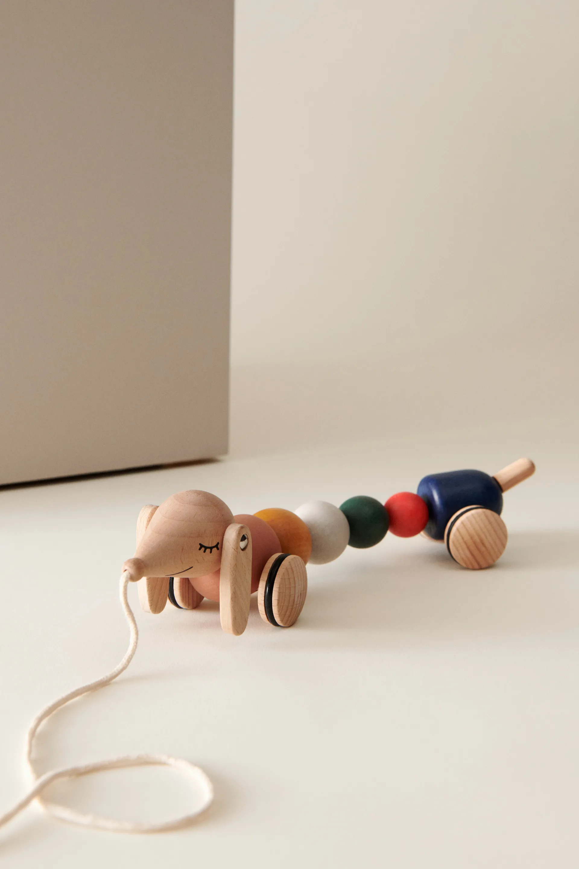 Barthes pull toy, Golden caramel multi mix Liewood