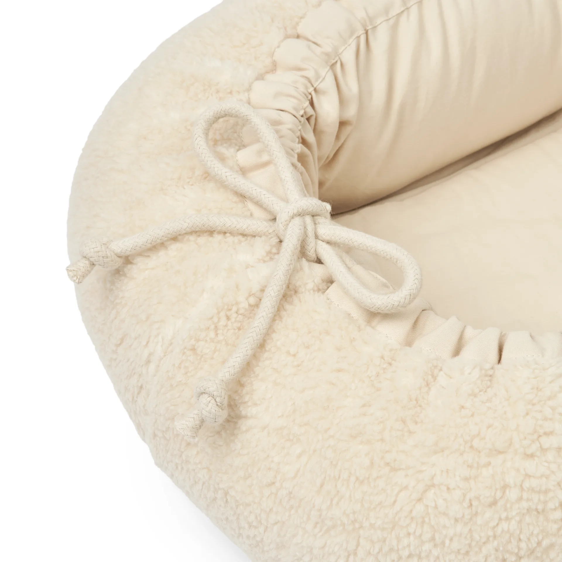 Gro pile baby nest, Sandy Liewood