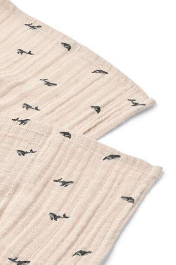 Lewis muslin blanket 2-pack 65x65 cm - Mini whale-Sandy - Liewood