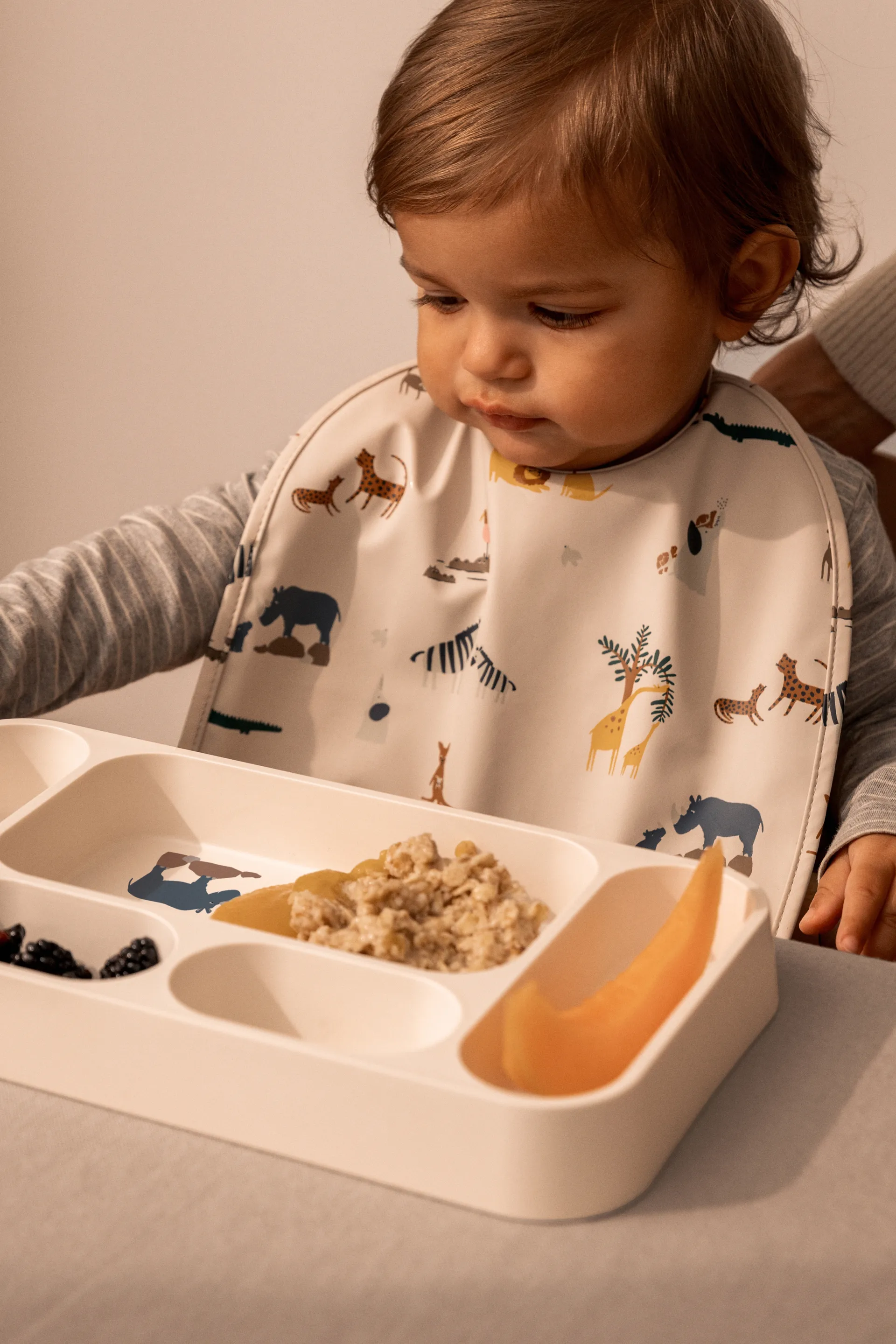 Mosu plate with 6 compartments 17x30 cm, All together-Sandy Liewood