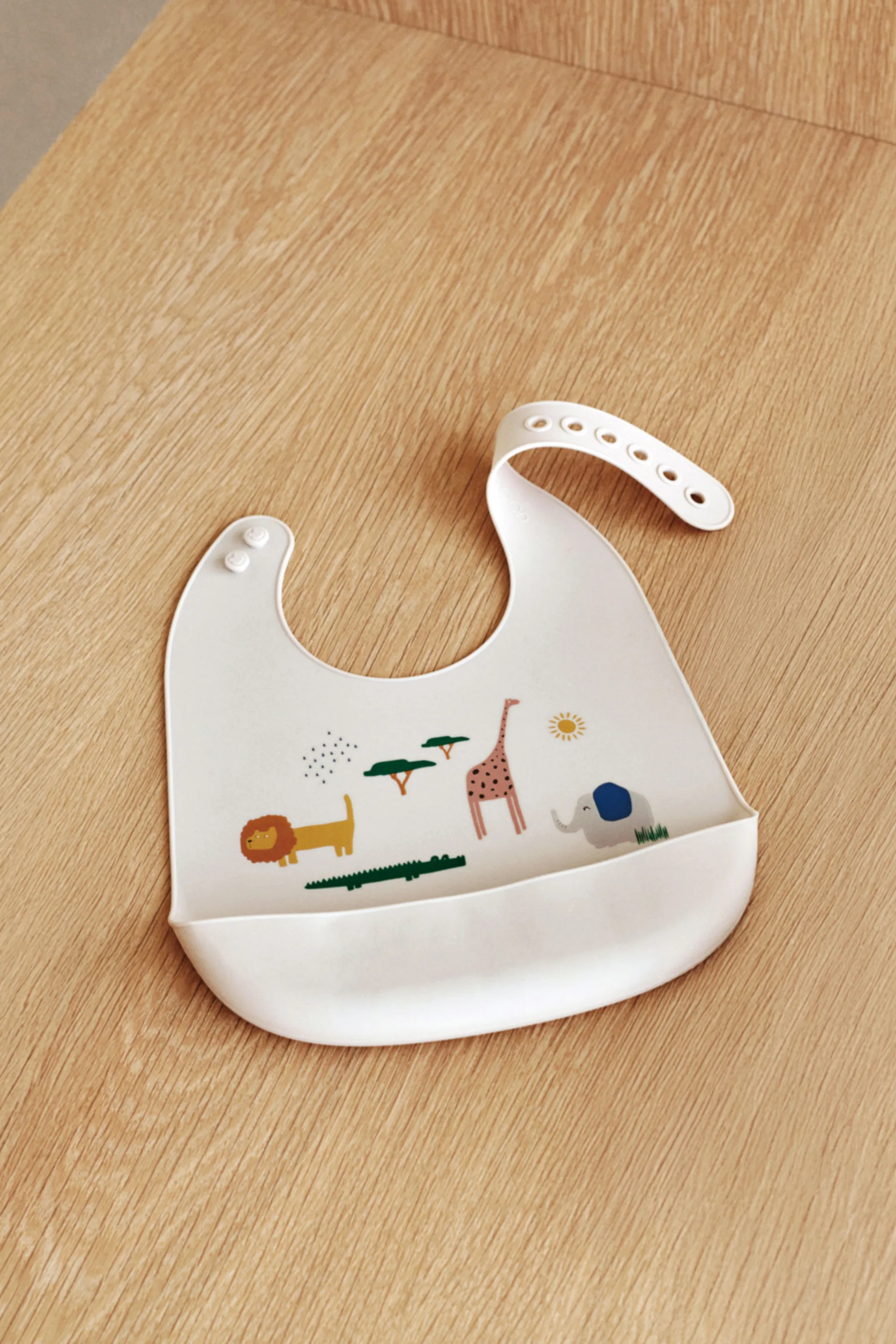 Tilda bib silicone 2-pack, Safari sandy mix Liewood