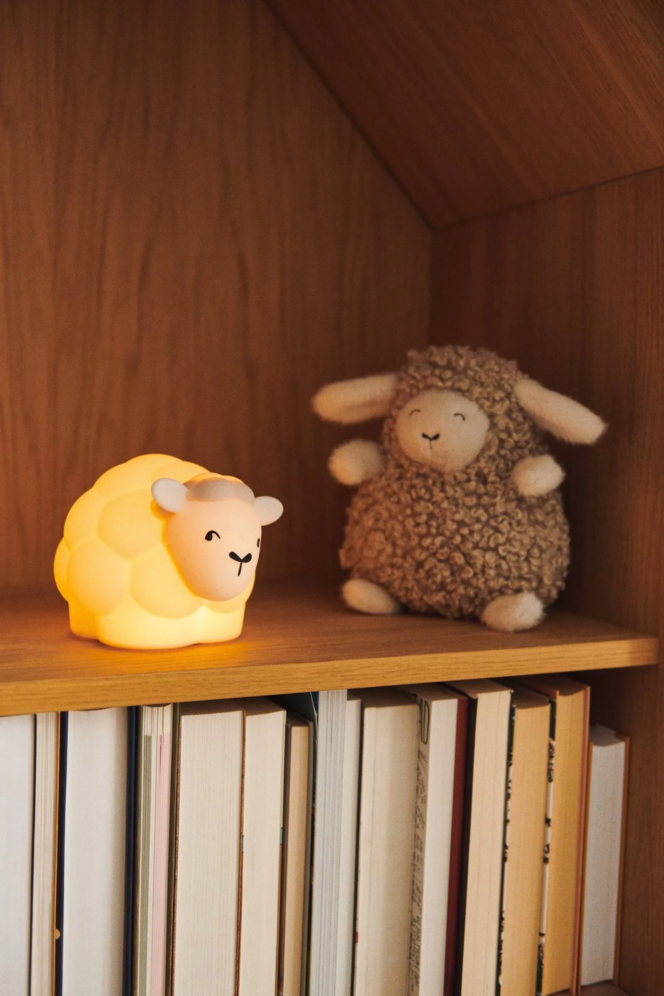 Winston Sheep night light, Dark sandy Liewood