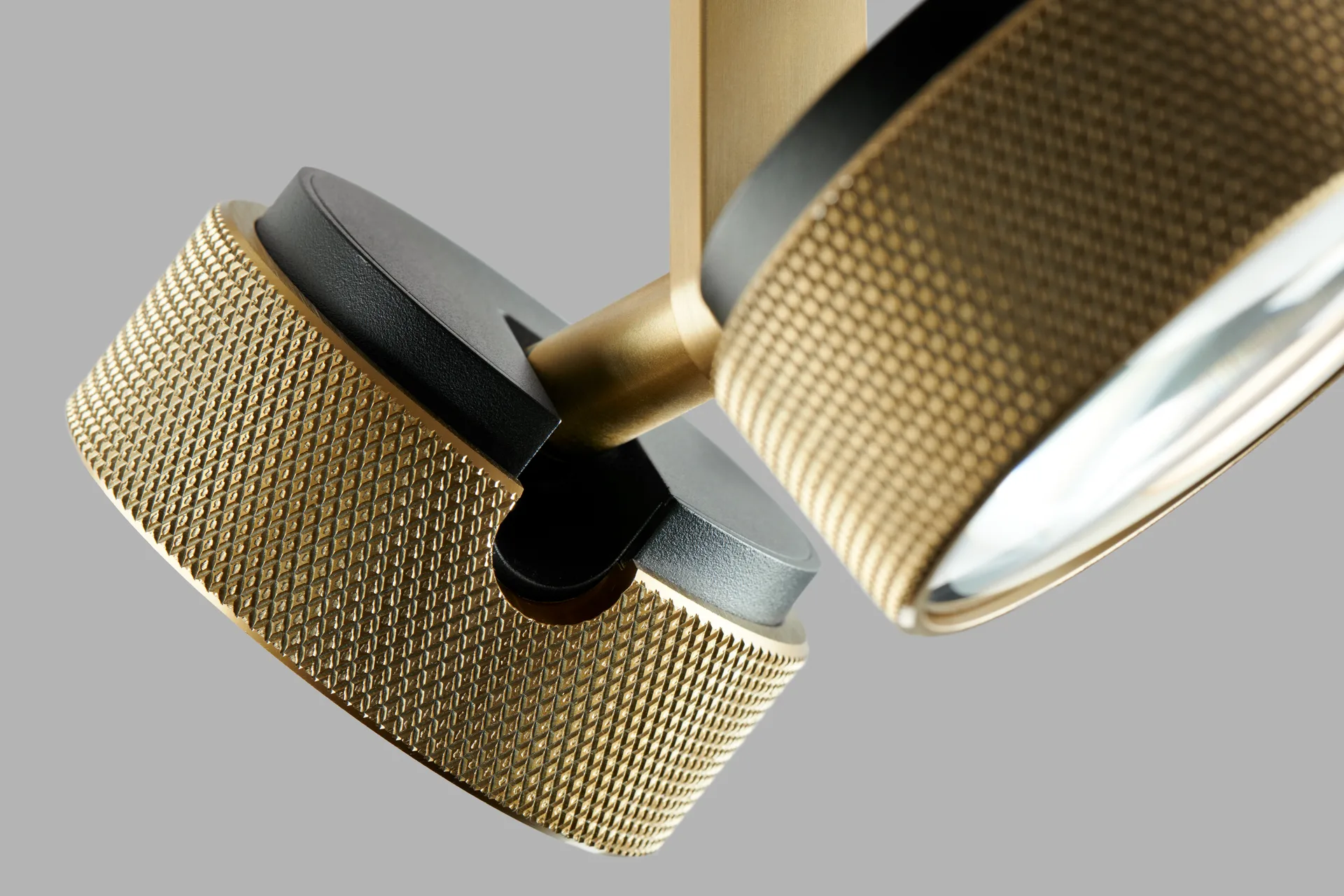 Cosmo C2 ceiling switch tune, Brass Light-Point