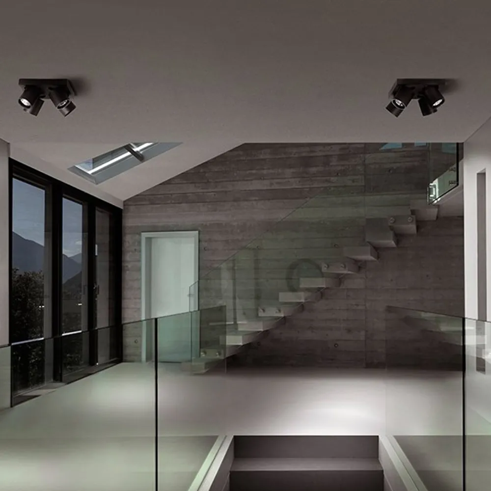 Focus 2 wall and ceiling lamp, Black, 3000 kelvin Light-Point