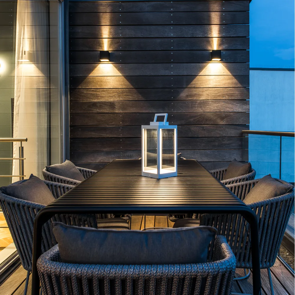 Lantern T2 table lamp, White Light-Point