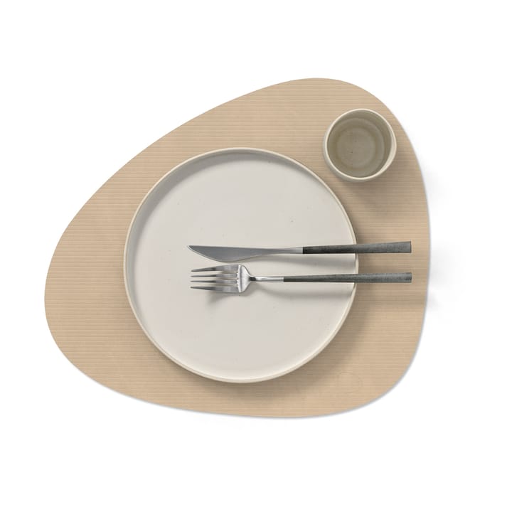 Corduroy placemat curve L, Sand LIND DNA