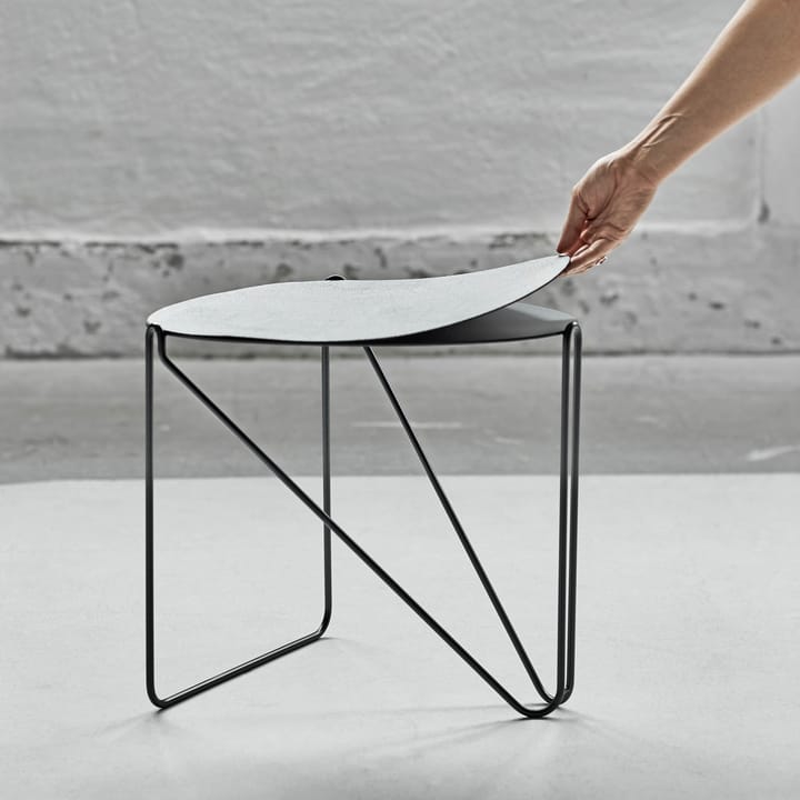 Curve Chameleon Hippo side table - black-anthracite - LIND DNA