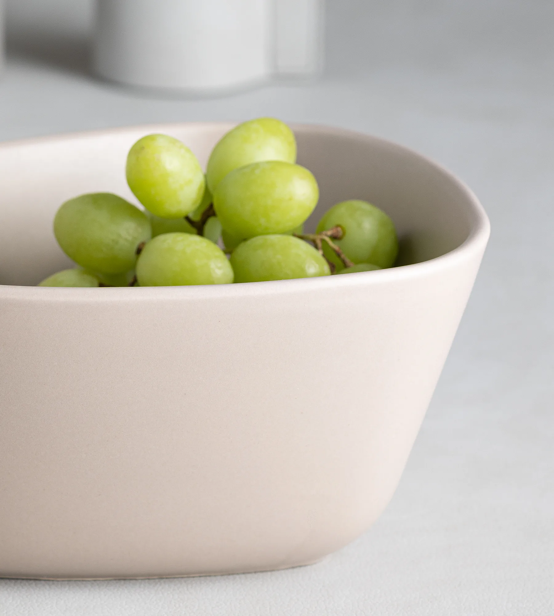 Curve Stoneware bowl M 20x22 cm, Sand LIND DNA