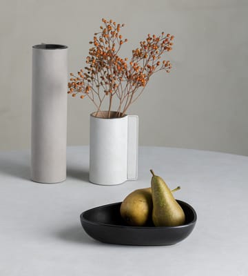 Curve Stoneware deep plate 19x22 cm - black - LIND DNA