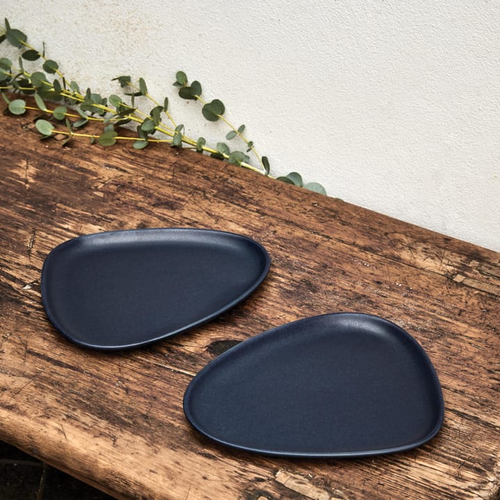 Curve Stoneware lunch plate 2-pack, Marine blue LIND DNA